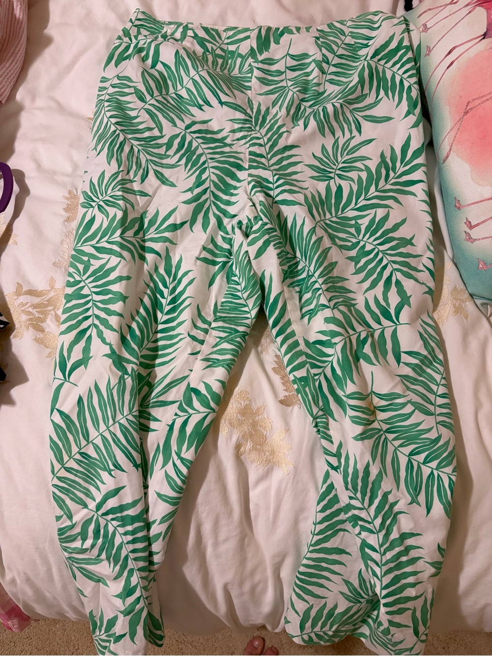 Talbots White & Green Leaf Print Pull-On Capri Pants